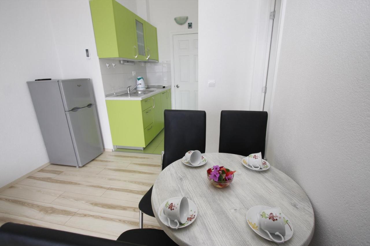 Apartments Turic Tučepi Εξωτερικό φωτογραφία